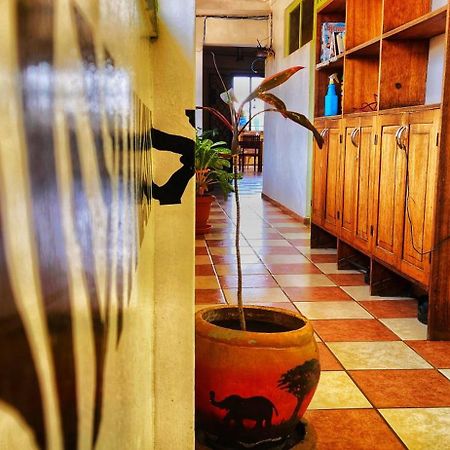 We Travel Hostel Moshi Bagian luar foto