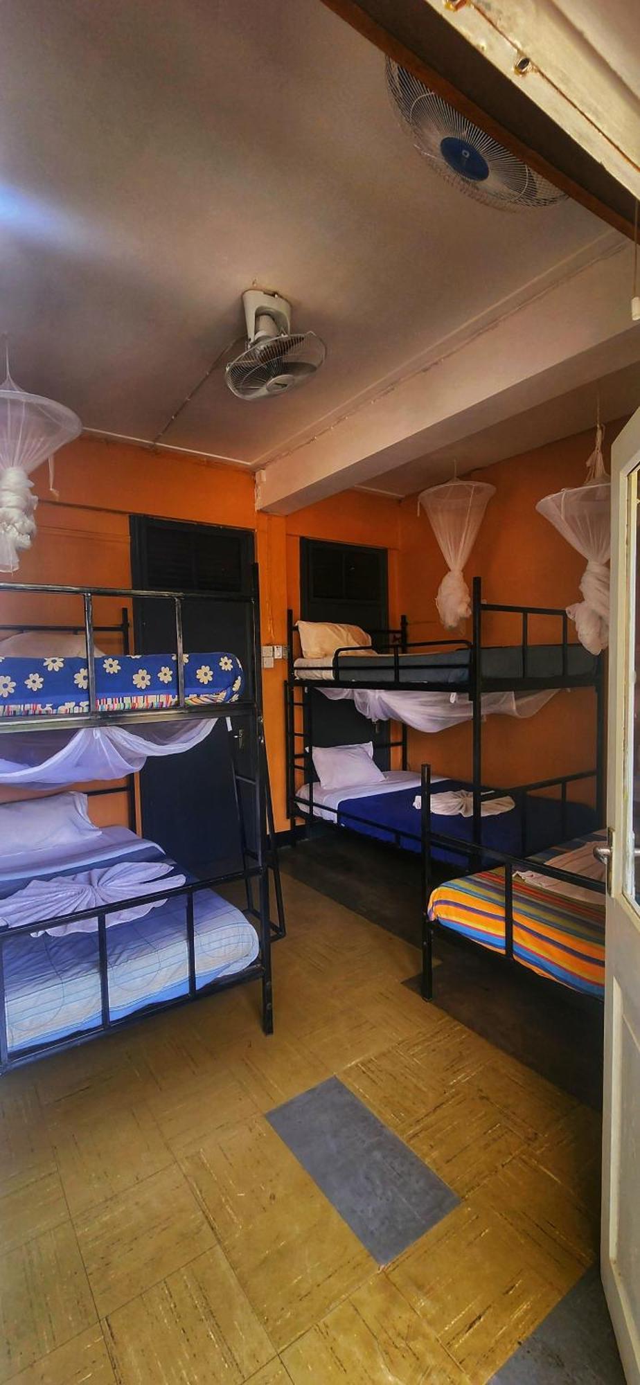 We Travel Hostel Moshi Bagian luar foto